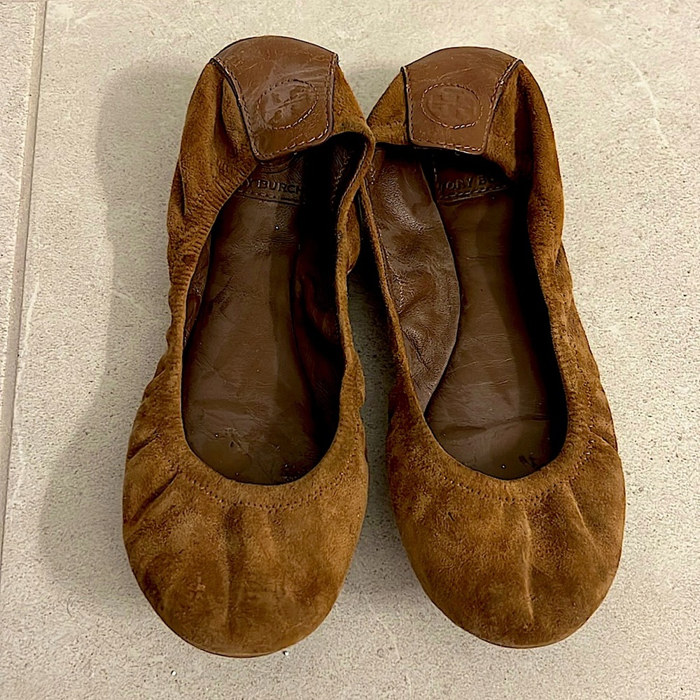 Tory Burch suede ballet flats, size 5.5M, caramel color